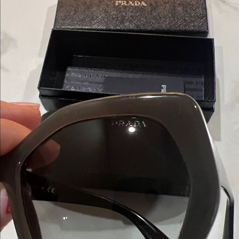 Prada Elegant Black Sunglasses - Picture 3 of 7